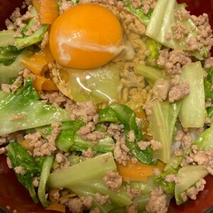 ♡野菜もたっぷりで簡単♪甘辛スタミナひき肉丼♡